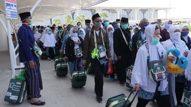 Jemaah Diundur ke Tanah Suci Akibat Sistem Kuota, Masih Berharap dan Berdoa