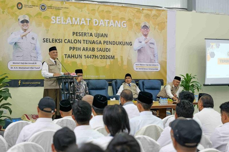 Di Jeddah Menhaj Kumpulkan Tenaga Pendukung Haji, Tegaskan Standar Pelayanan dan Anti Korupsi