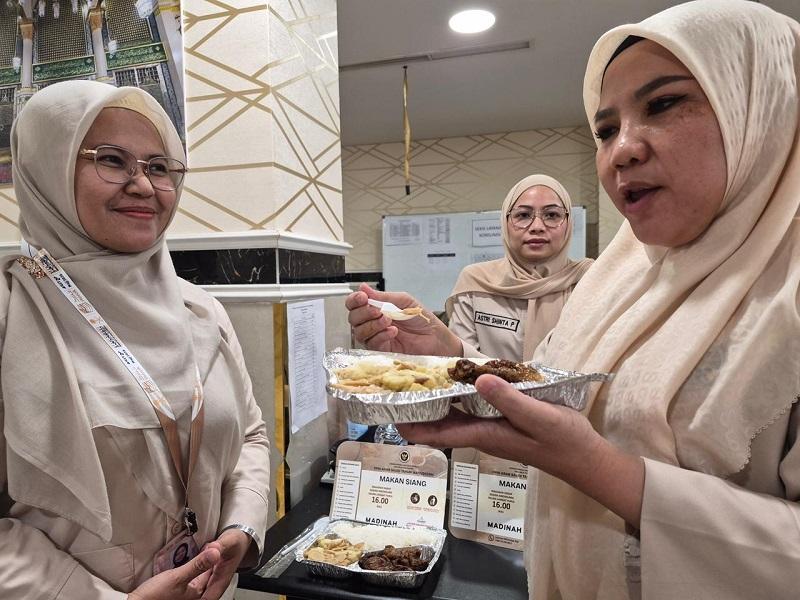 Layanan Konsumsi Jemaah Haji di Madinah Disiapkan dari Dapur ke Hotel
