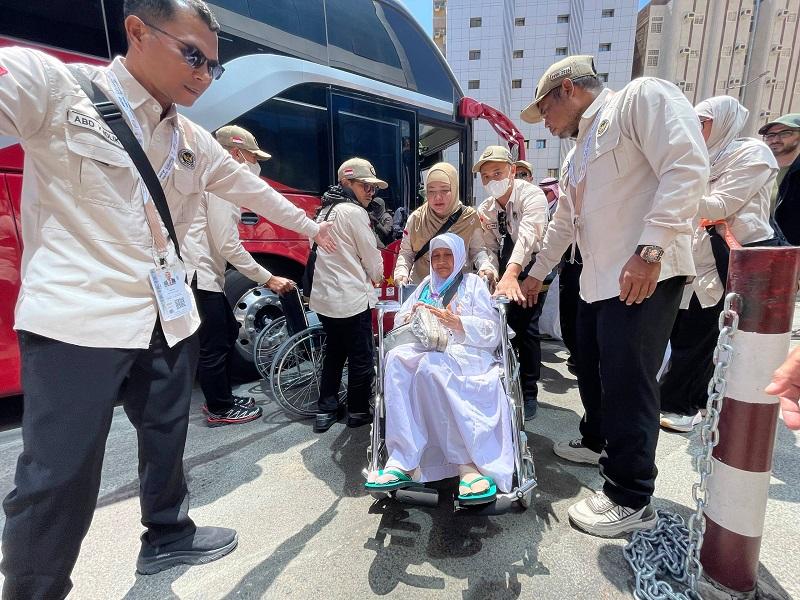 Lancar, 360 Jemaah Haji Indonesia Kloter 1 Tujuan Makkah Telah Mendarat