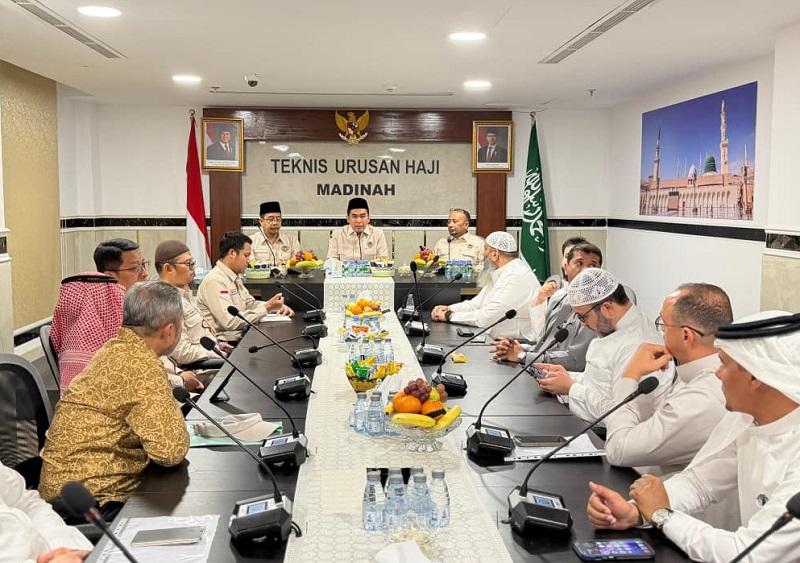 Cita Rasa Nusantara Makanan Jemaah Terus Dijaga, Kemenhaj Perkuat Koordinasi dengan Penyedia Dapur