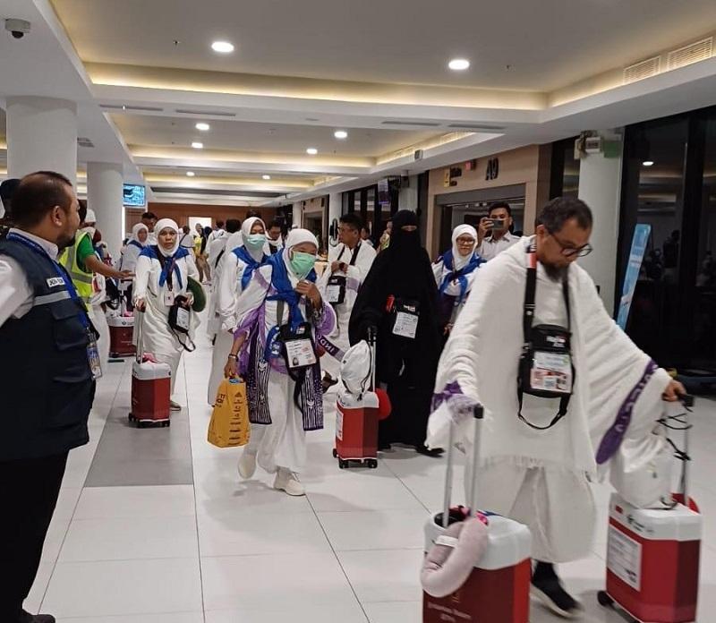Jemaah Haji Asal Riau yang Tergabung di Gelombang Pertama, Tinggalkan Madinah Menuju Makkah