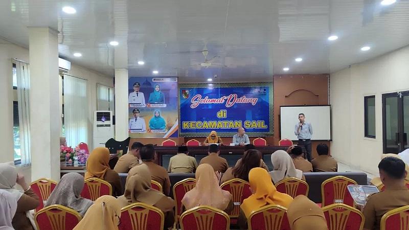 BRK Syariah Sosialisasi Produk Layanan ke ASN dan PPPK, Camat Sail Pekanbaru Langsung Buka Tabungan Haji