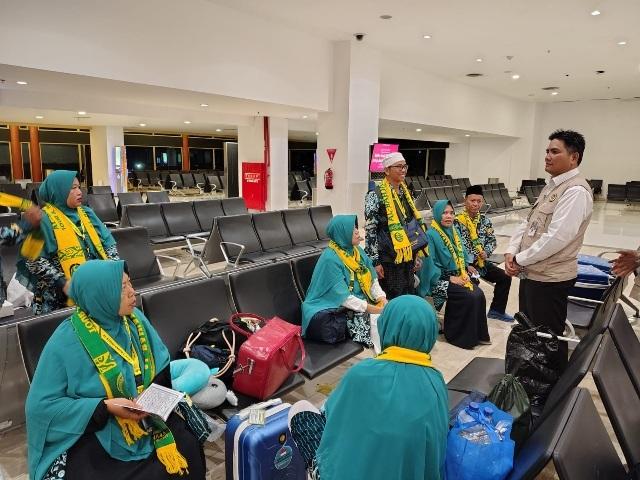 Pastikan Jemaah Umrah Mendapatkan Pelayanan Terbaik, Petugas Kemenhaj Hadir di T2F Bandara Soekarno-Hatta
