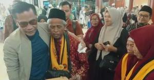 Gus Miftah Maulana Berangkatkan 15 Guru Ngaji Pergi Umrah