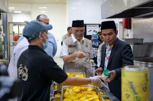 Cek Kesiapan Dapur Makan Madinah, Menhaj Pastikan Cita Rasa Nusantara dan Standar Higienitas